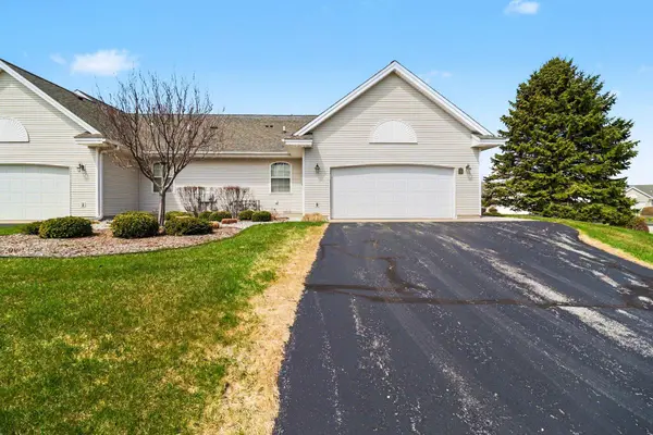 210 S Lighthouse Way, Manistee, MI 49660