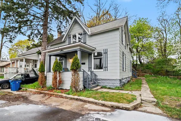 280 6th Avenue, Manistee, MI 49660