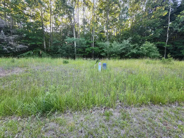 9500 Moon Ridge Road #83, Onekama, MI 49675