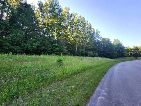 9500 Moon Ridge Road #83, Onekama, MI 49675