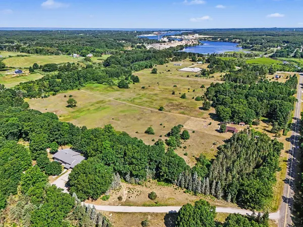3438 Lindeman Road, Manistee, MI 49660