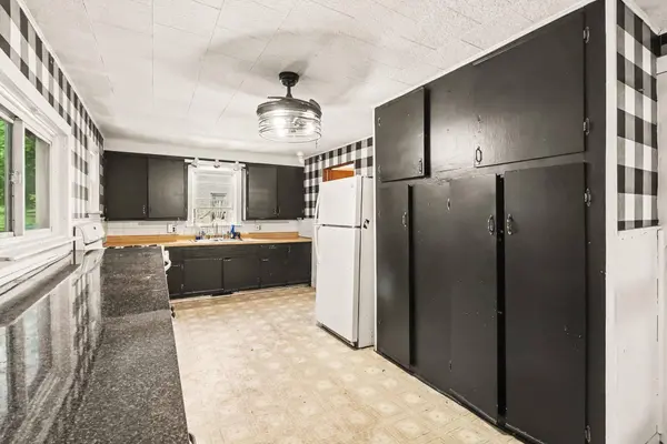263 10th Street, Manistee, MI 49660