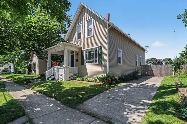 280 7th Street, Manistee, MI 49660