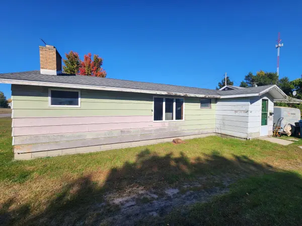 1735 Maywood Avenue, Manistee, MI 49660