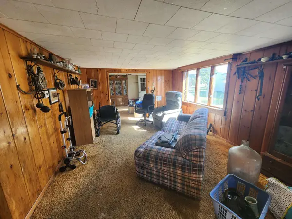 1735 Maywood Avenue, Manistee, MI 49660