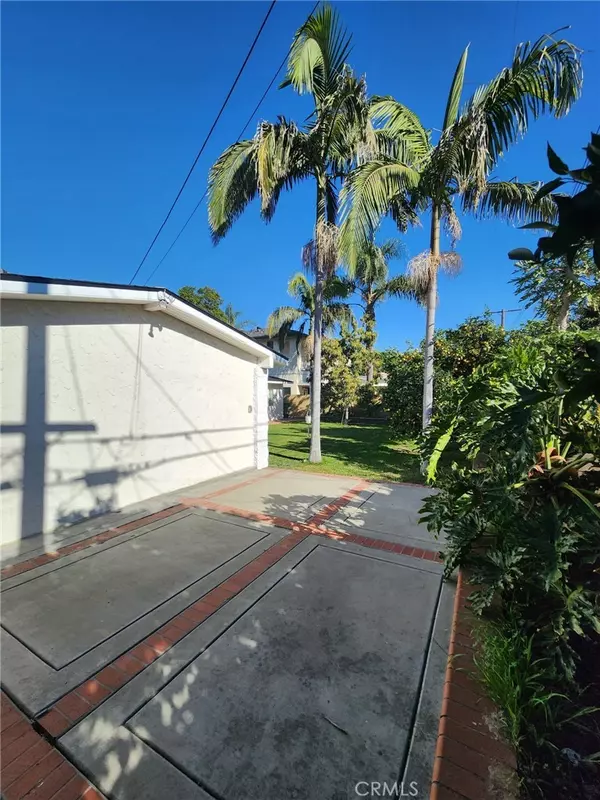 Santa Ana, CA 92701-2731,1626 E 15th St