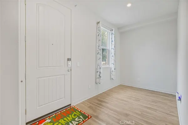 125 Dove Lndg, Covina, CA 91722