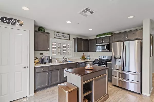 Winchester, CA 92596-7636,29268 Redheart Ct