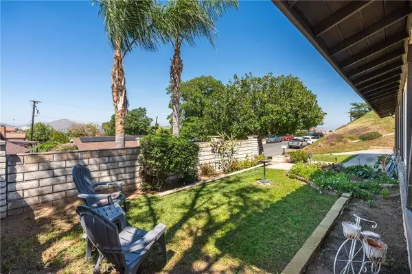 6560 Avenue De Palma, Jurupa Valley, CA 92509