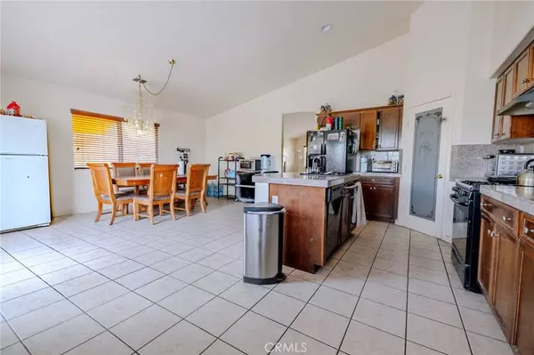 14403 Caroline ST, Adelanto, CA 92301