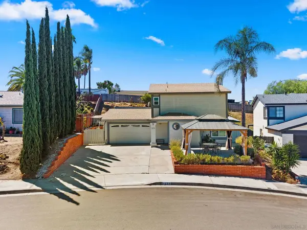 1233 Titan Ct, Escondido, CA 92026