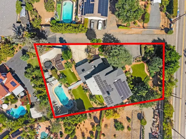 3045 Mary Ln, Escondido, CA 92025