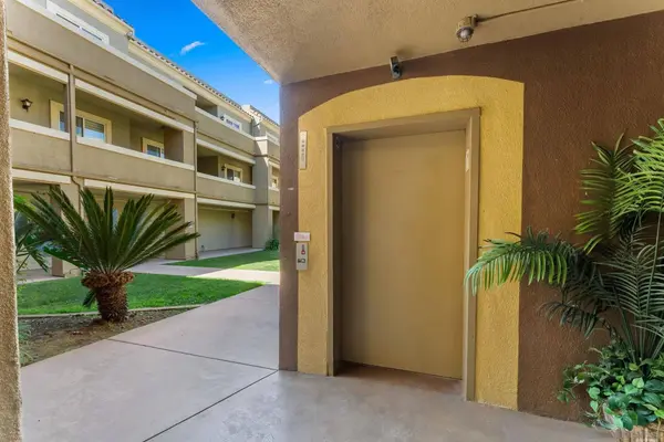 1100 Civic Center Dr #C25, Oceanside, CA 92054