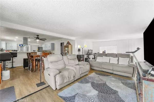 40795 Crest DR, Hemet, CA 92544