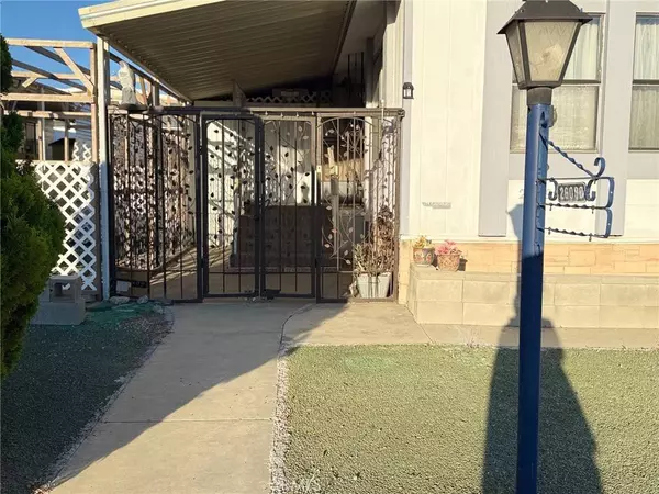 26090 Ivory Palm DR, Homeland, CA 92548