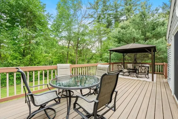63 Kimball Rd, Amesbury, MA 01913