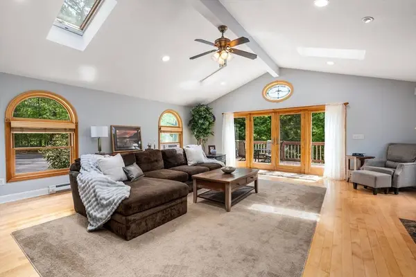 63 Kimball Rd, Amesbury, MA 01913