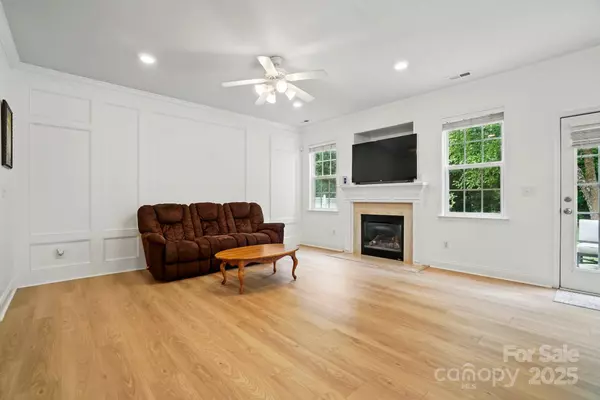 9856 Caldwell Depot RD, Cornelius, NC 28031