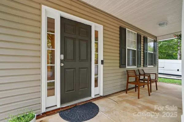 9856 Caldwell Depot RD, Cornelius, NC 28031