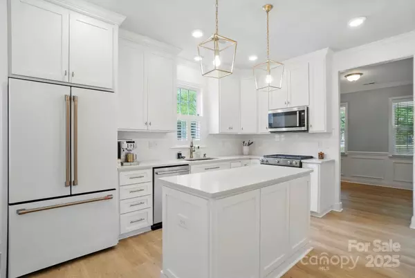 9856 Caldwell Depot RD, Cornelius, NC 28031