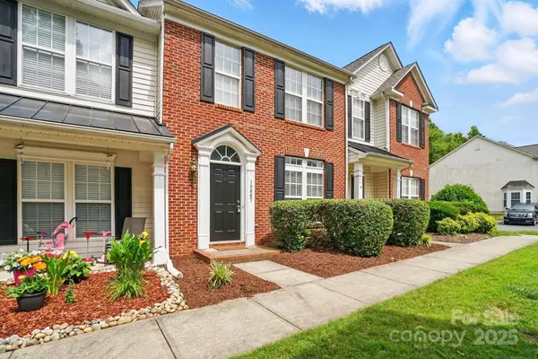 10867 Garden Oaks LN, Charlotte, NC 28273
