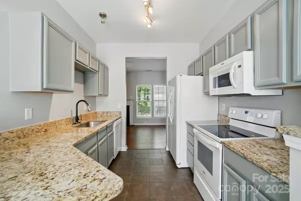 10867 Garden Oaks LN, Charlotte, NC 28273