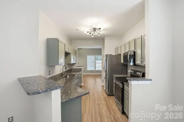 10851 Garden Oaks LN, Charlotte, NC 28273