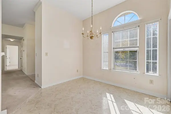 5929 Old Meadow RD, Charlotte, NC 28227