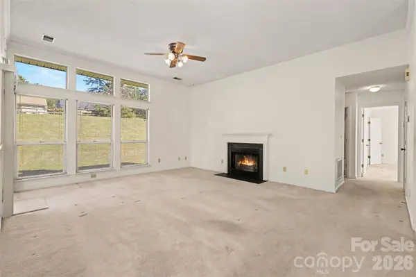 5929 Old Meadow RD, Charlotte, NC 28227
