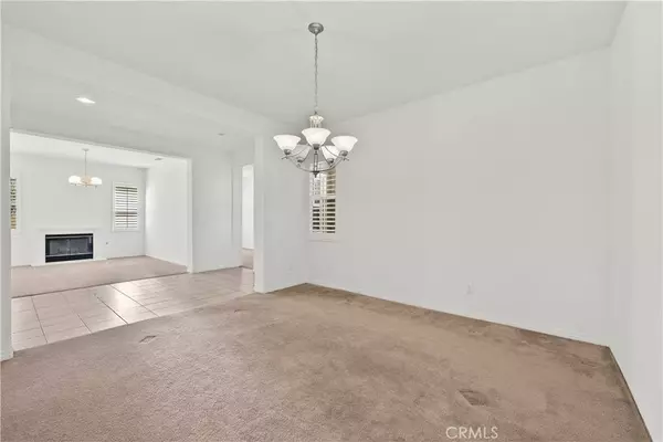 28538 Redwood Canyon PL, Saugus, CA 91390