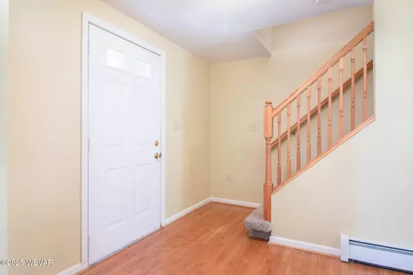 2616 RAUCHTOWN RD, Jersey Shore, PA 17740