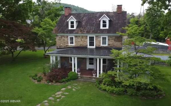 320 CARPENTERS LN, Pennsdale, PA 17756