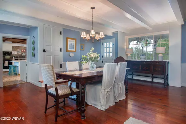 320 CARPENTERS LN, Pennsdale, PA 17756