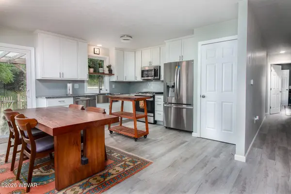 16 DANNEKER DR, Williamsport, PA 17701