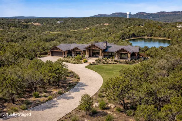 1729 Whispering Hills Dr, Canyon Lake, TX 78133-6983