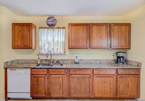 7411 Copper Cove, Converse, TX 78109