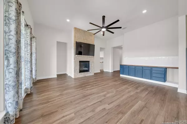 1526 Honey Brown, New Braunfels, TX 78132