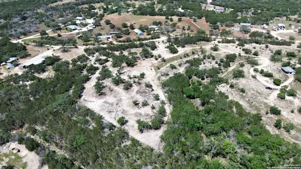 106 Mari-B Dr., Center Point, TX 78010