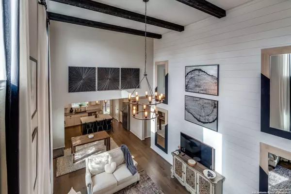 2096 cowan, New Braunfels, TX 78132