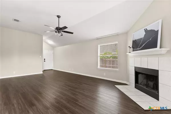 420 Roadrunner AVE, New Braunfels, TX 78130