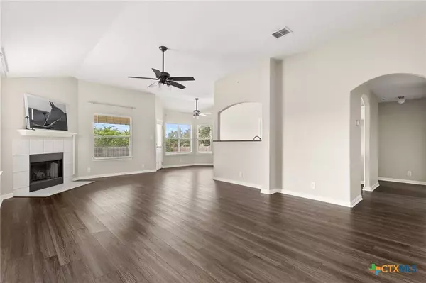 420 Roadrunner AVE, New Braunfels, TX 78130