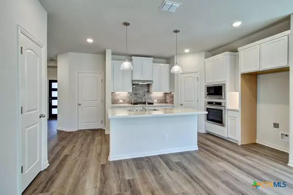 1840 Heritage Maples, New Braunfels, TX 78132