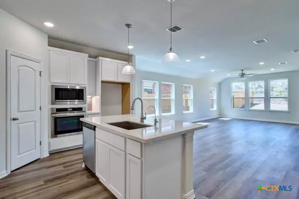 1840 Heritage Maples, New Braunfels, TX 78132