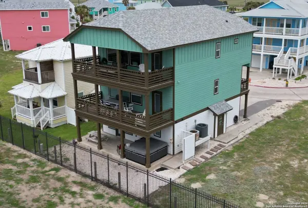 162 La Concha Blvd Unit#7, Port Aransas, TX 78373