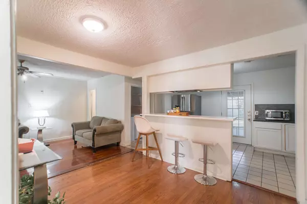 3631 Yellowstone Blvd, Houston, TX 77021-2544