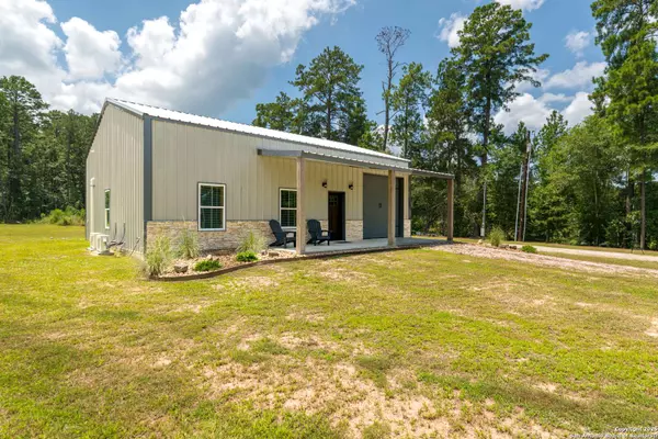 6340 boulware hudspeth, Zavalla, TX 75980