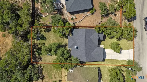 466 Eastview DR, Canyon Lake, TX 78133