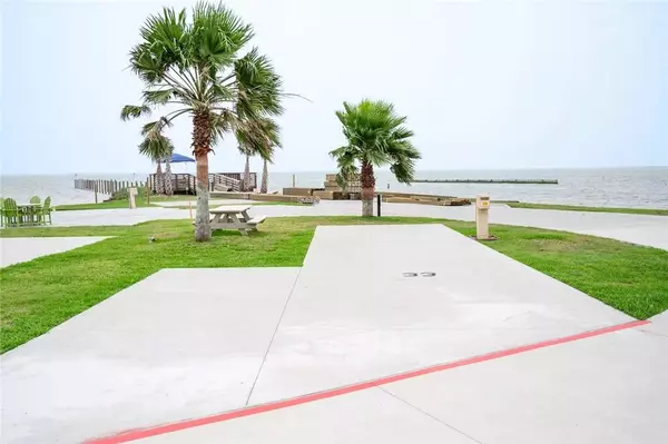 101 Caribbean DR #33, Corpus Christi, TX 78418