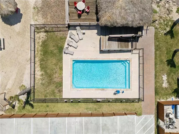 101 Caribbean DR #33, Corpus Christi, TX 78418