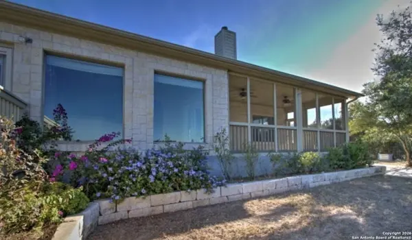 1748 Fm 3424, Canyon Lake, TX 78133